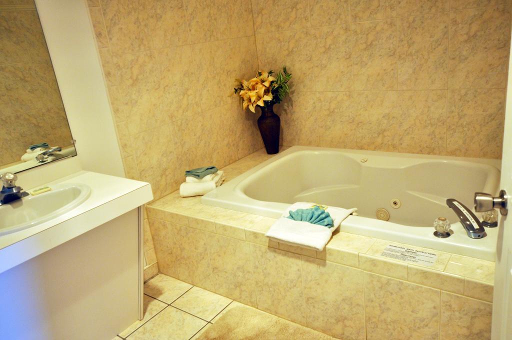 Riviera Resort & Suites Wildwood Quarto foto